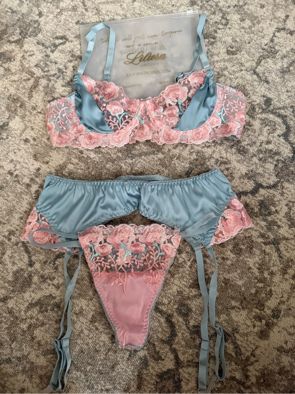 Liliosa Blue & Pink Lace bra Lingerie Set